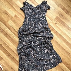 NWT Forever 21 Blue Floral Maxi Dress